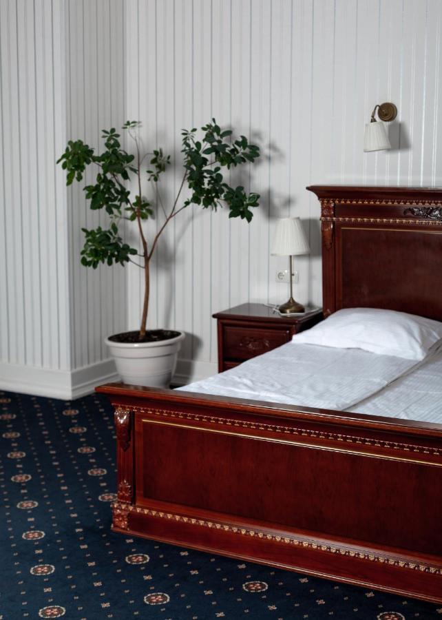 Hotel Aristocrat Tjernivtsi Eksteriør billede