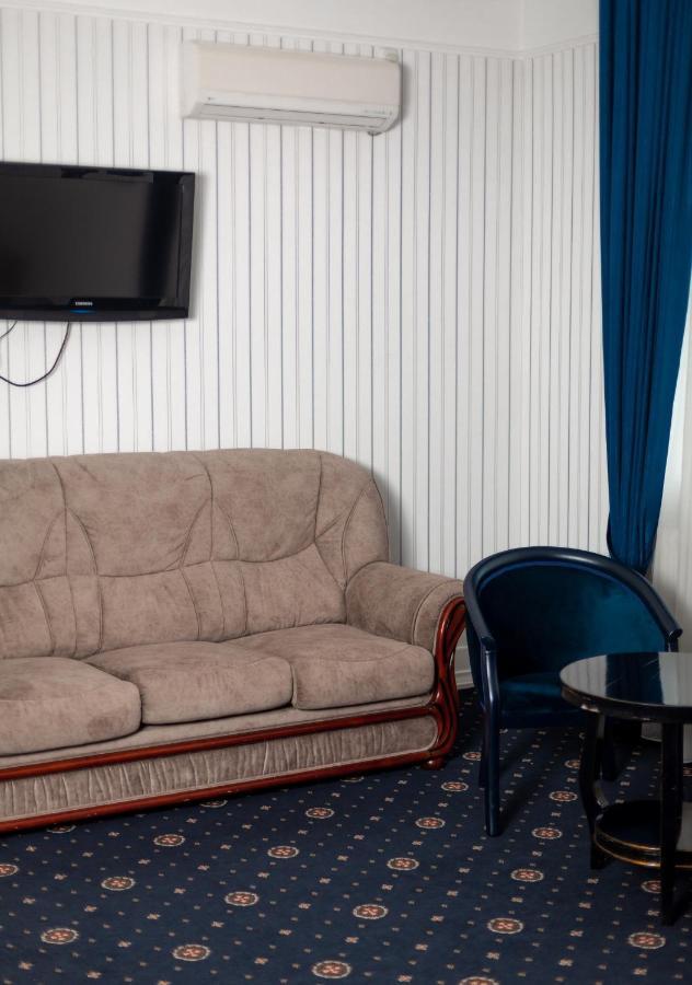 Hotel Aristocrat Tjernivtsi Eksteriør billede